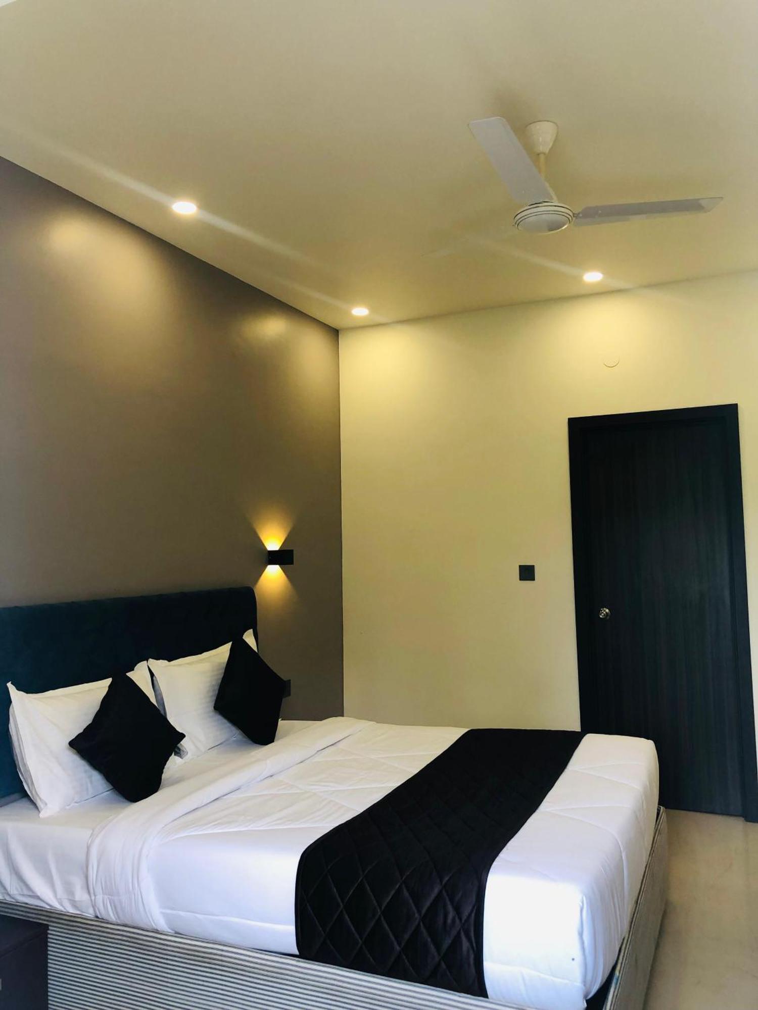 The Lotaz Hotel Kochi Exterior foto